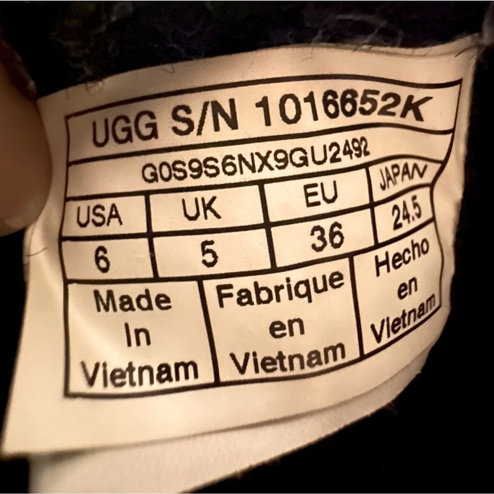 UGG Neumel II Black Wool Lined Boots White Sole Kids SZ 6 EU 36 Women's SZ‎ 7.5 - Picture 7 of 10